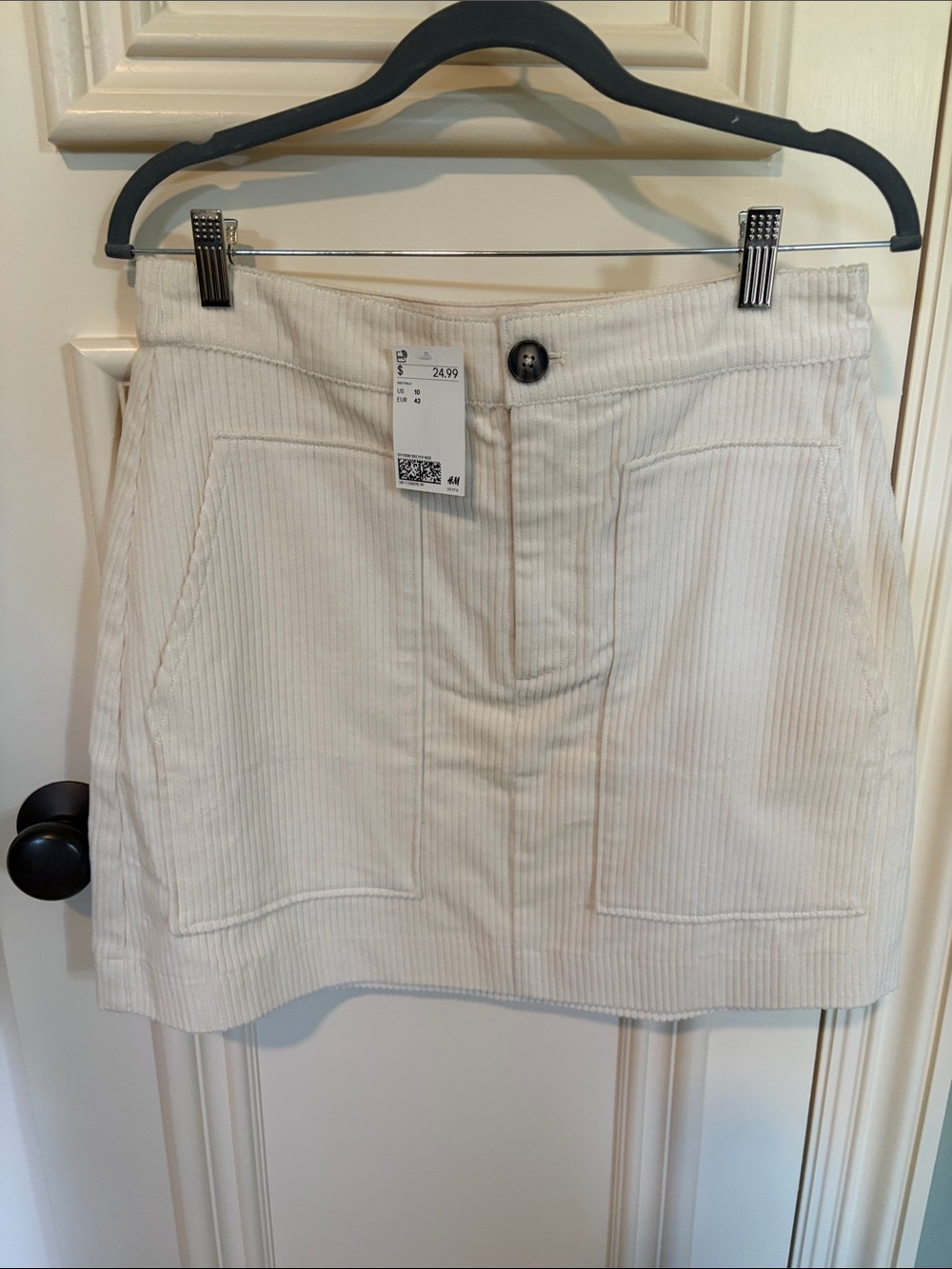 H&M Cream Corduroy Mini Skort with Front Pockets